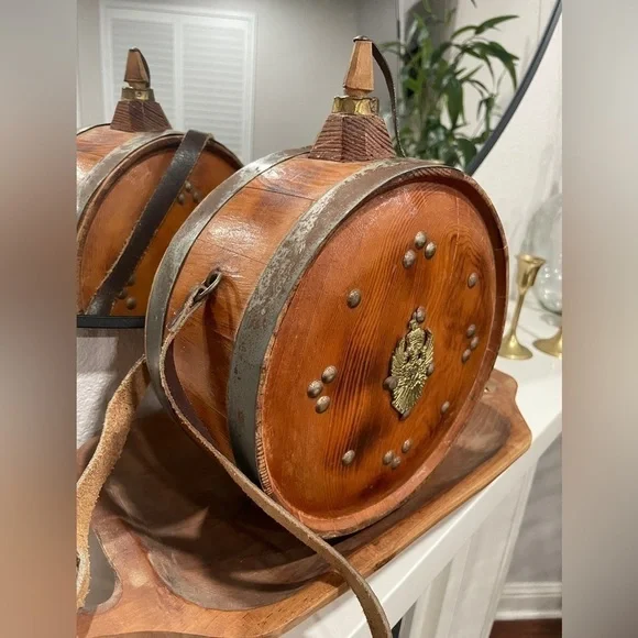 Retro‎ Flask - Picture 4 of 5